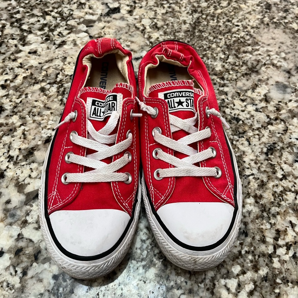 Converse Shoreline Red Sneaks Size 9